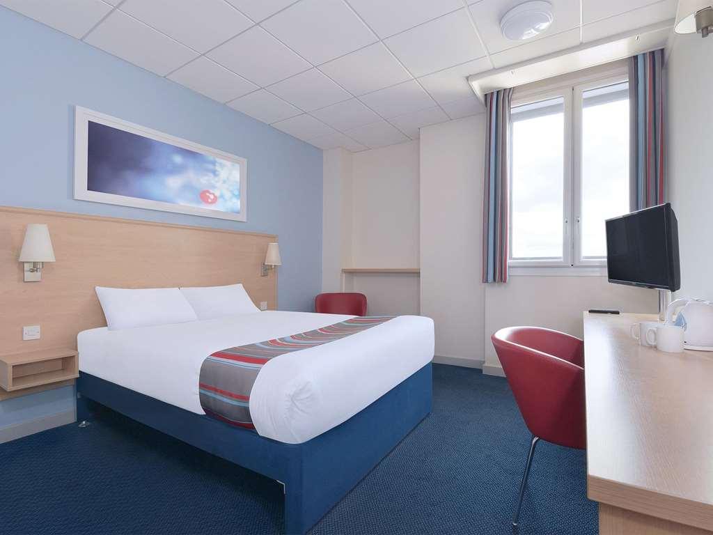 Travelodge Leicester Hinckley Road Стая снимка